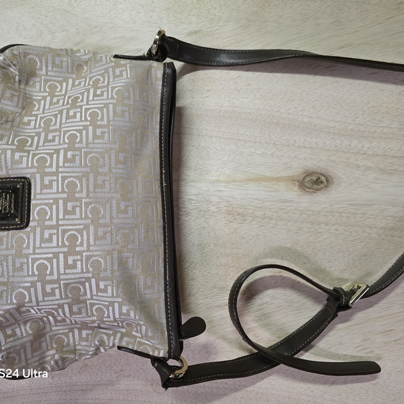 Liz Claiborne Cream and Brown Shoulder Bag - Picture 6 of 11